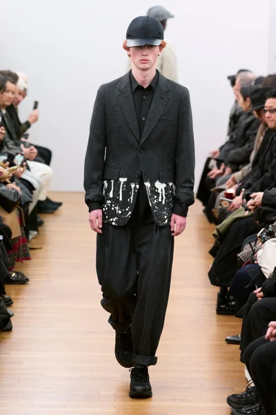 Look 29